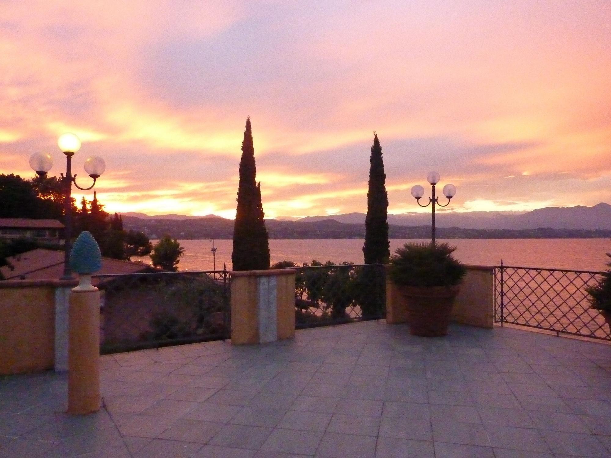Desenzano Village Aparthotel Desenzano del Garda
